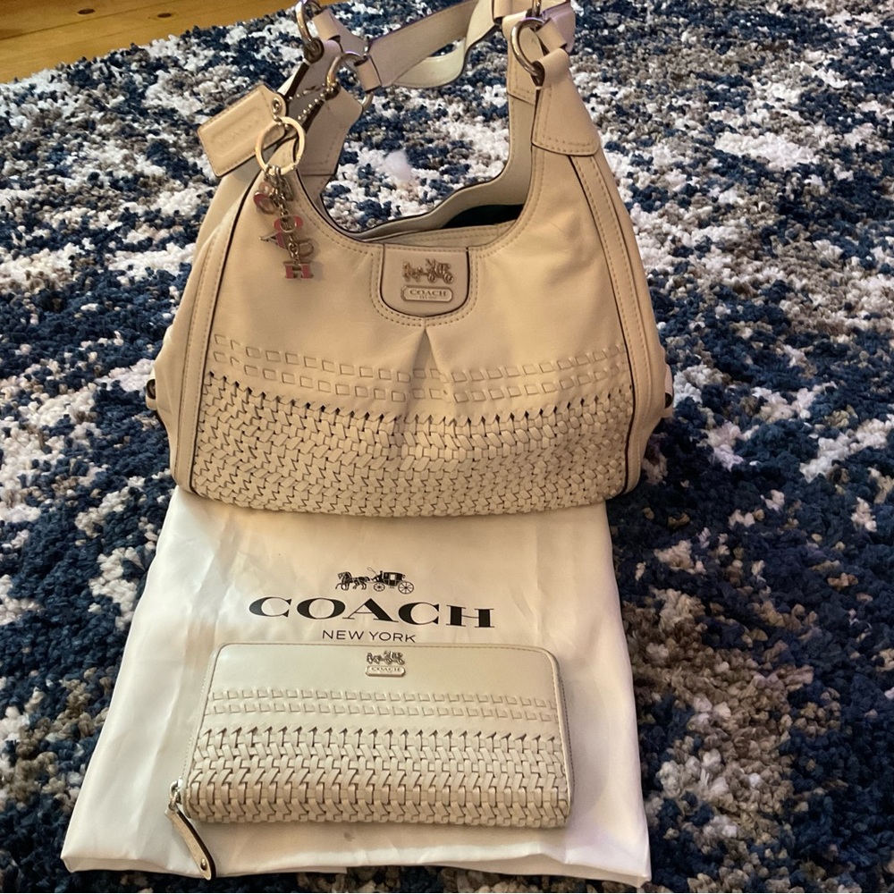 SOLD!😋COACH Genuine Leather  Handbag M1269 White Shoulder Bag Purse Wallet